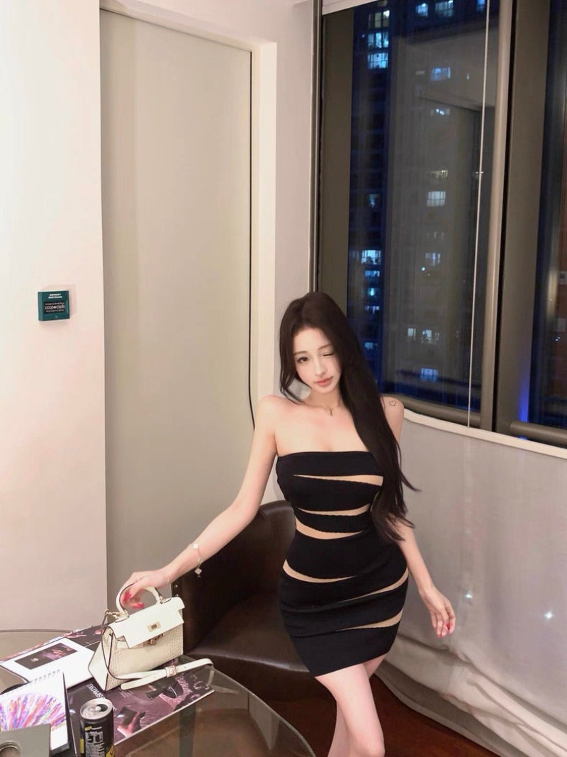 Black Strapless Bodycon Dress