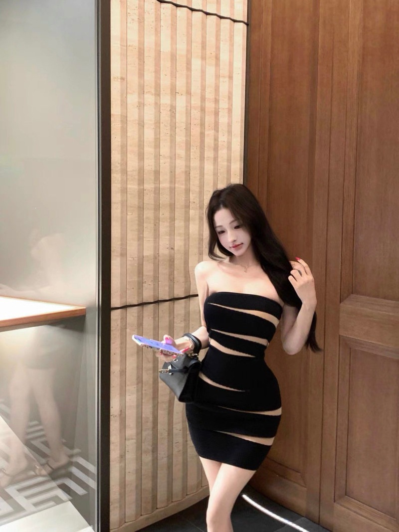 Black Strapless Bodycon Dress