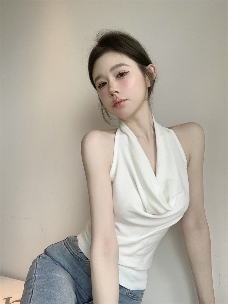 Women's Backless Halter Crop Top
