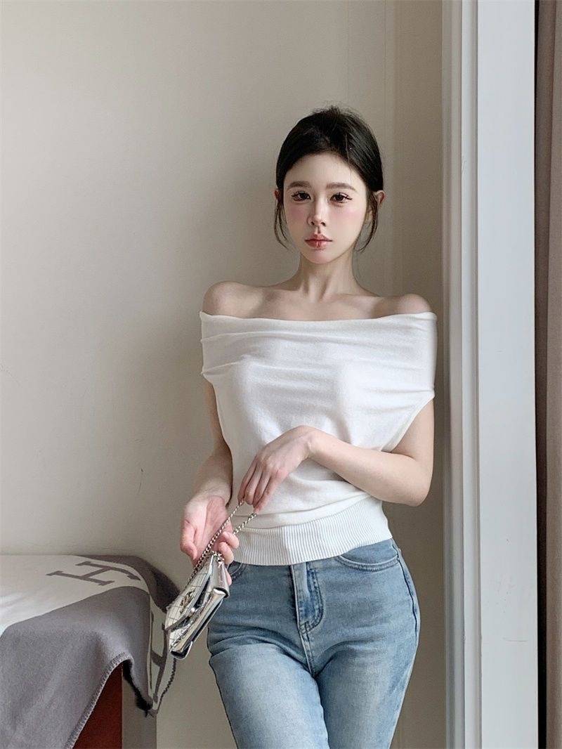 Women's Backless Halter Crop Top