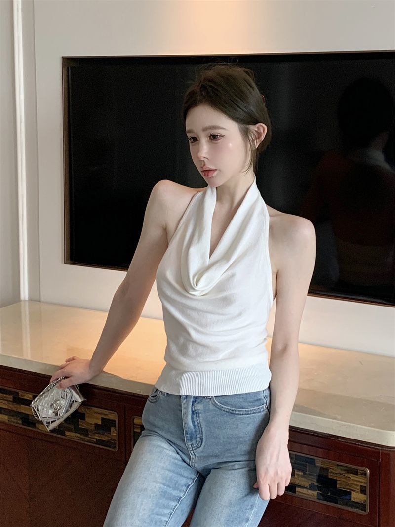 Women's Backless Halter Crop Top