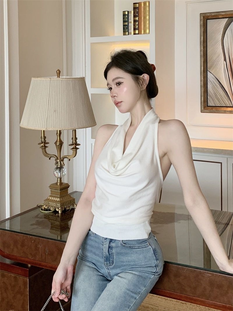 Women's Backless Halter Crop Top