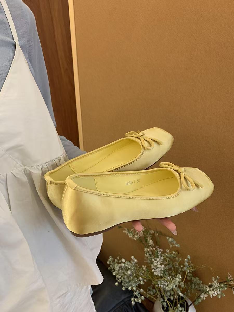 Velvet Bow Low Heel Lady Shoes
