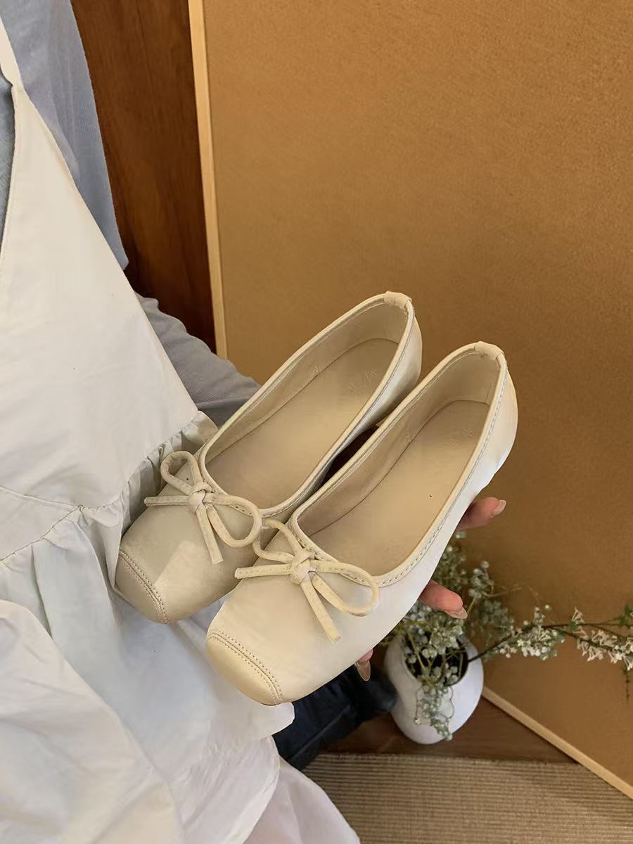 Velvet Bow Low Heel Lady Shoes