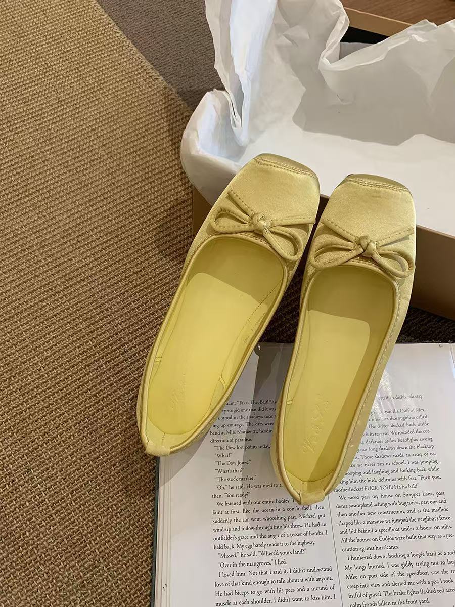 Velvet Bow Low Heel Lady Shoes