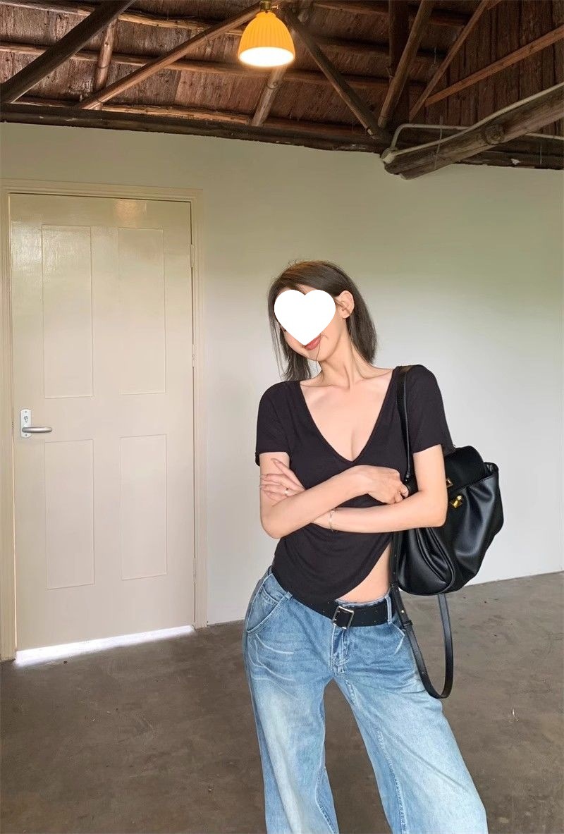 Women's Slim V-Neck Tencel Tee