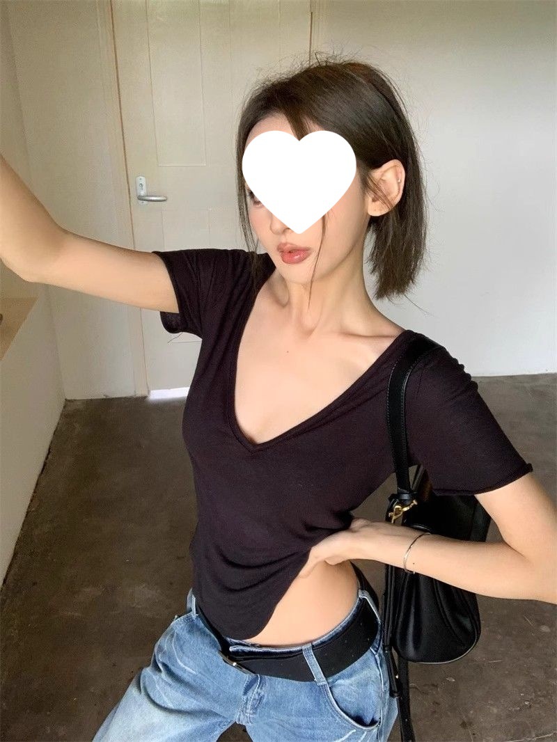 Women's Slim V-Neck Tencel Tee