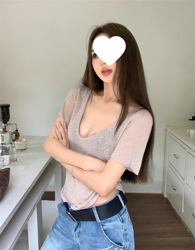 Women's Slim V-Neck Tencel Tee