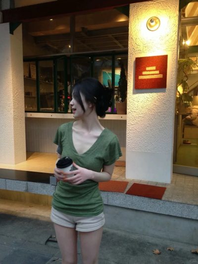 Korean V-neck Women's Vintage T-shirt