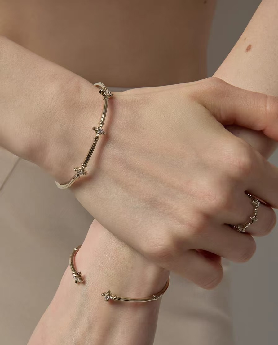 French Retro Diamond Bangle