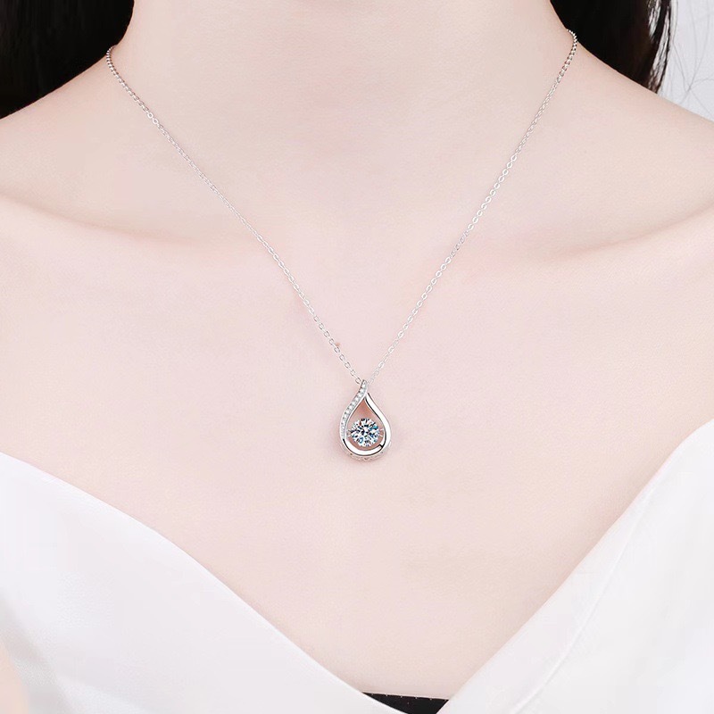 Waterdrop Moissanite Necklace