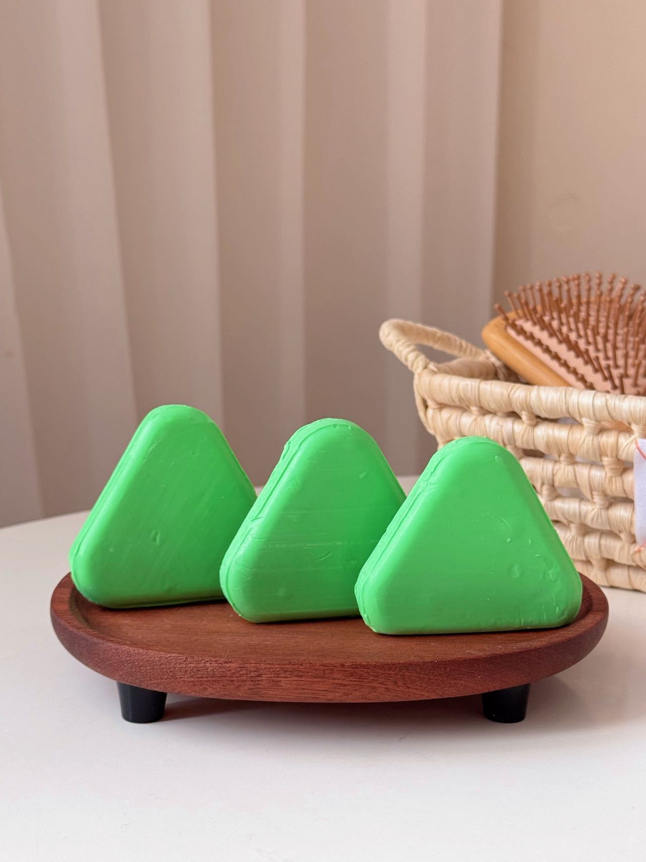 BACKCOOL Herbal Shampoo Bar